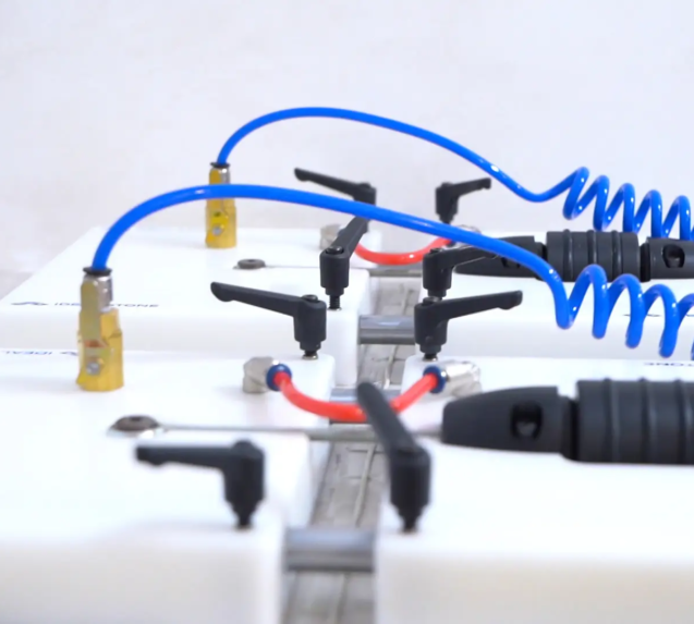 C0022.00_03_55_17.Still002